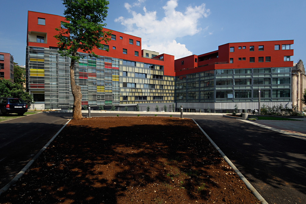 Zagrad Office Building – image 1